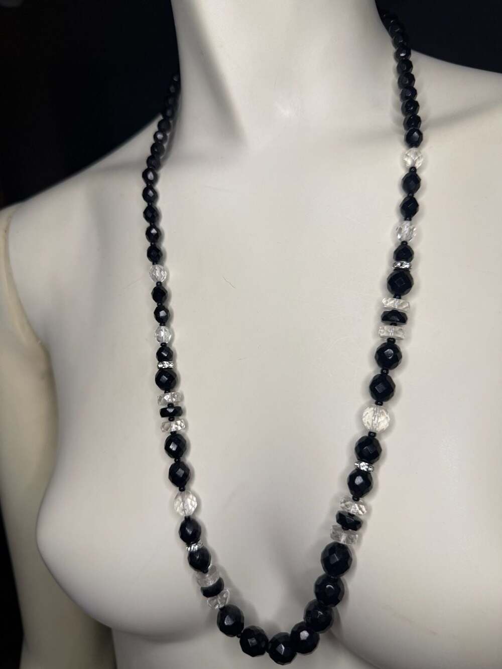 Vintage Graduated Black & Clear Faceted Glass Bead Necklace with Rhinestone Clas